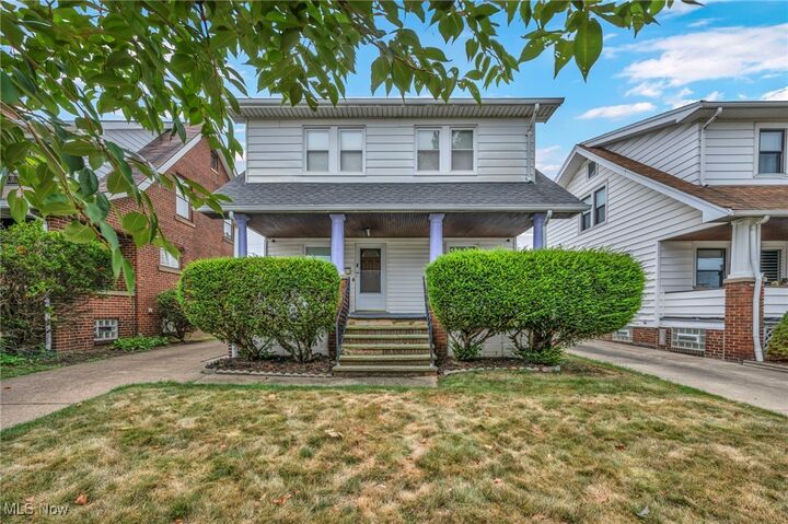 Property Photo: 18700 Mohawk Avenue OH 44119