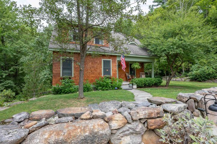 Property Photo:  15 Chamberlain Road  NH 03070 