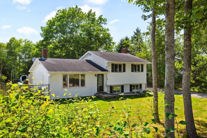 7660 Highway 7  Musquodoboit Harbour NS B0J 2L0 photo