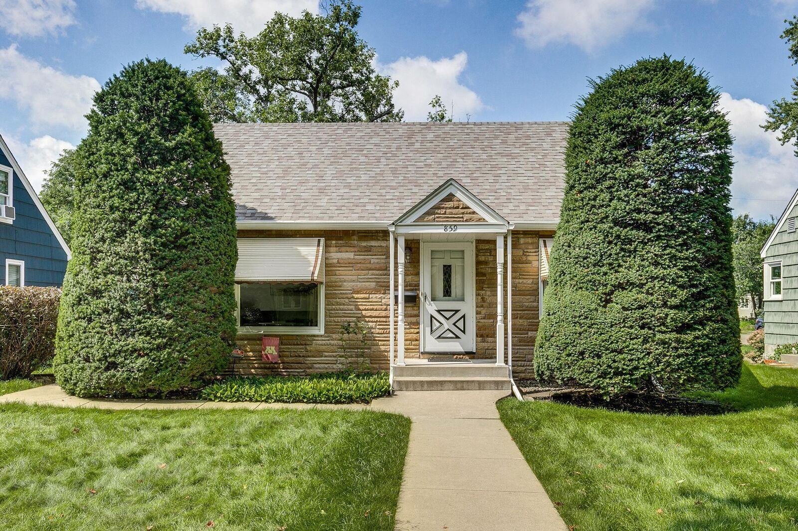 Property Photo: 859 21st Avenue SE MN 55414