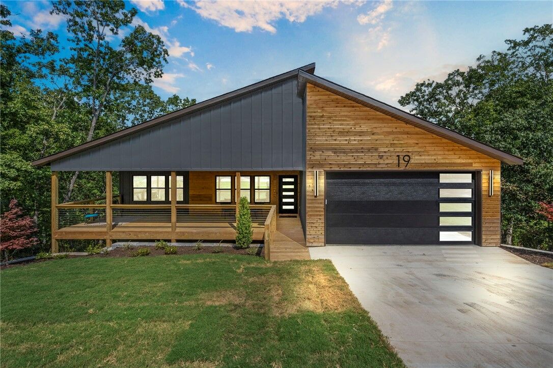 Property Photo: 19 Fountainhall Lane AR 72715