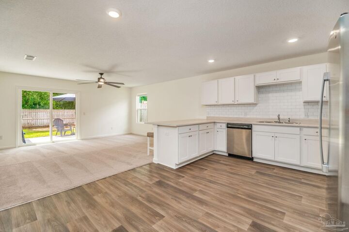 Property Photo: 1621 Addies Way FL 32514