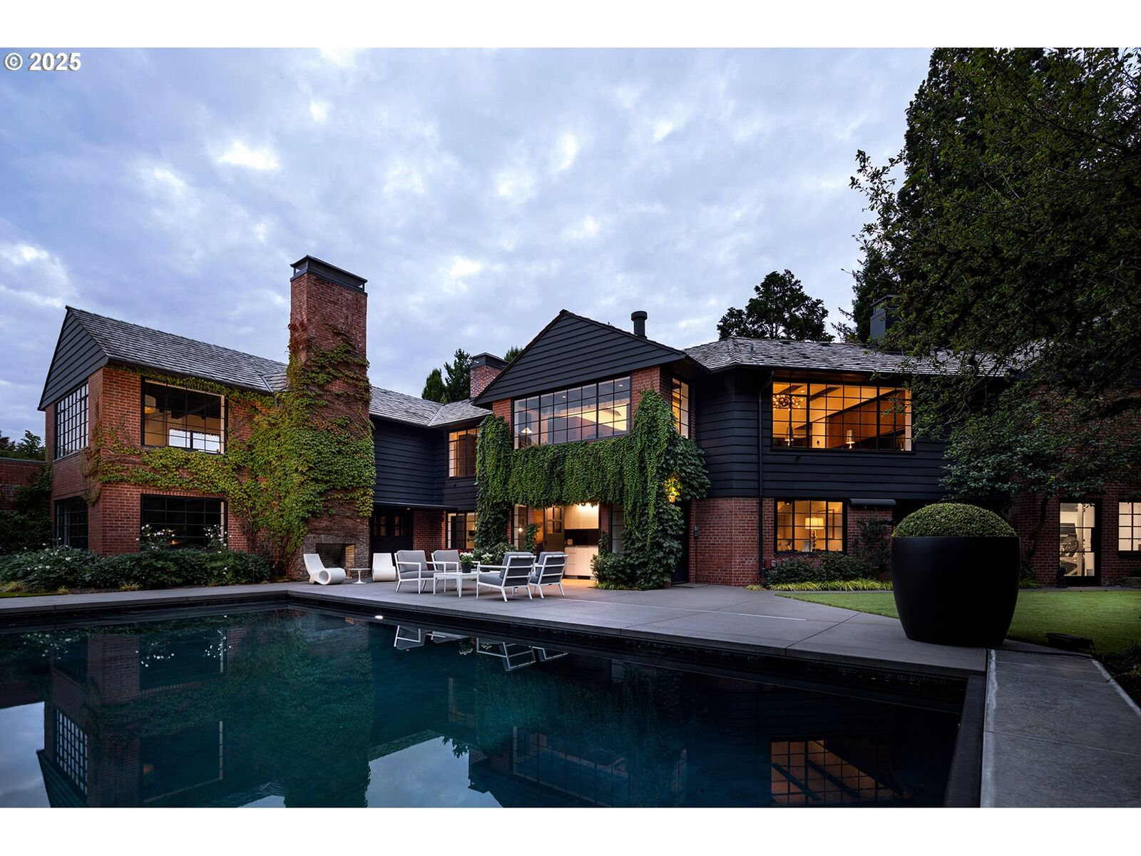 Property Photo:  7307 NW Penridge Rd  OR 97229 