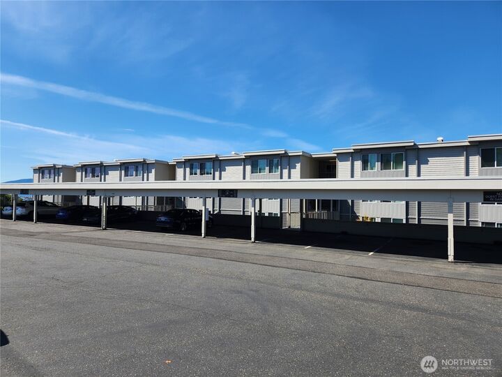 Property Photo: 600 S State 208 WA 98225