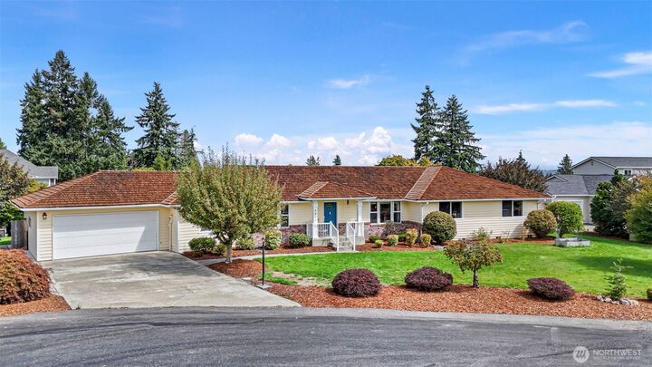 Property Photo: 8911 69th Avenue E WA 98371