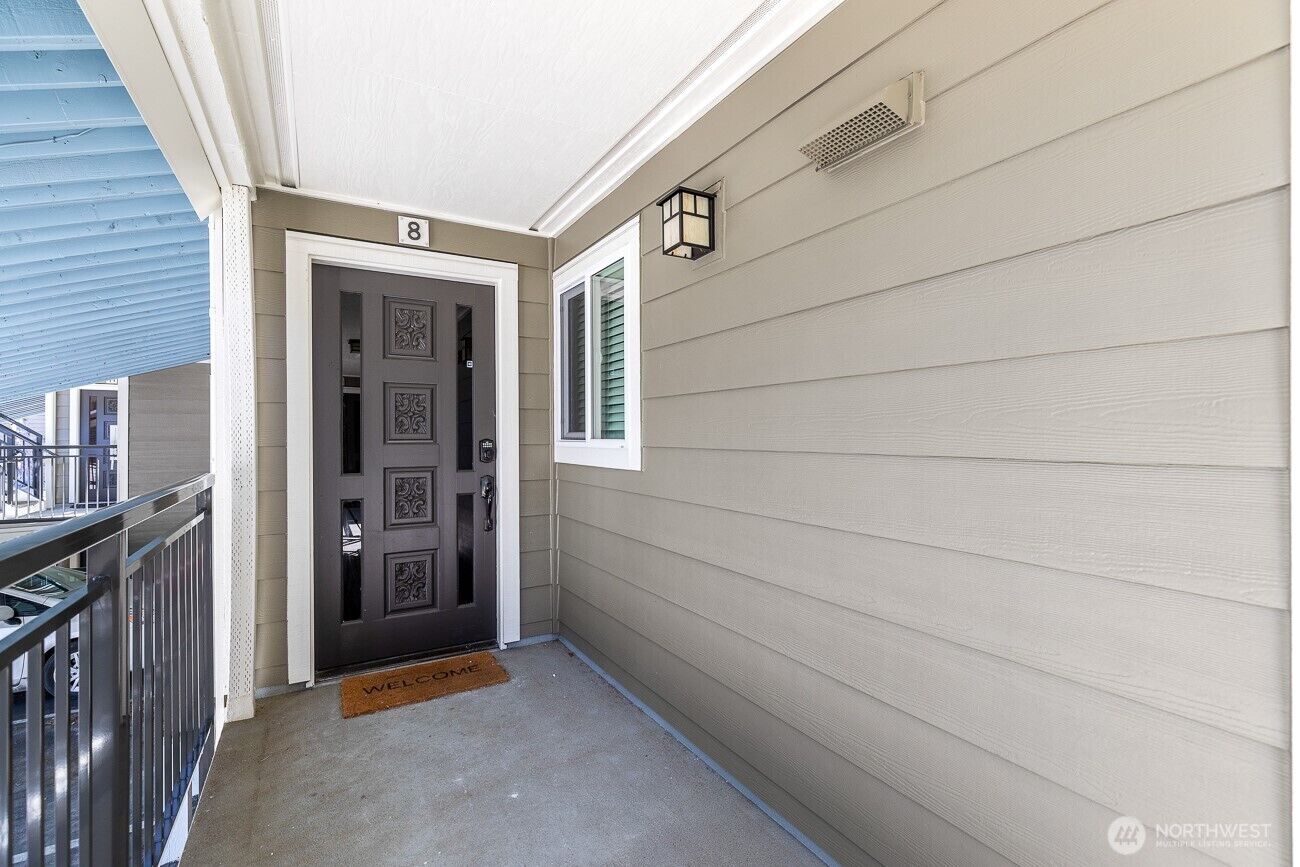 Property Photo:  7573  Old Redmond Road 8  WA 98052 