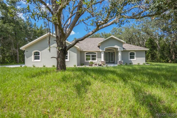 Property Photo: 399 W Massachusetts Street FL 34442
