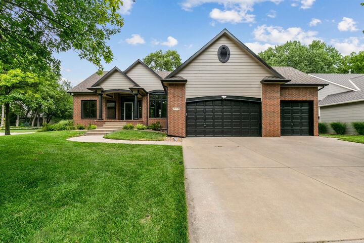 Property Photo: 7714 W Quail Run KS 67205
