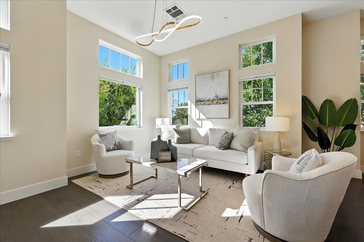 Property Photo: 1905 Stella Street CA 94043