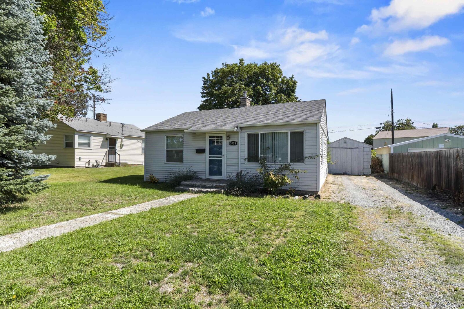 Property Photo: 5724 N Alberta St WA 99205