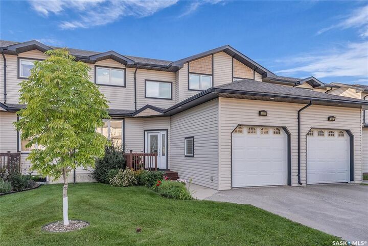 Property Photo:  118 Hampton Circle 14  SK S7R 0C9 