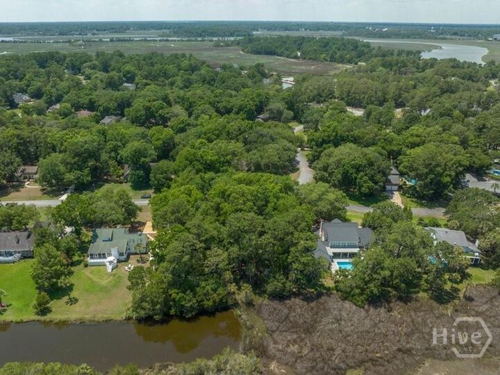 Property Photo: 128 Dutch Island Drive GA 31406