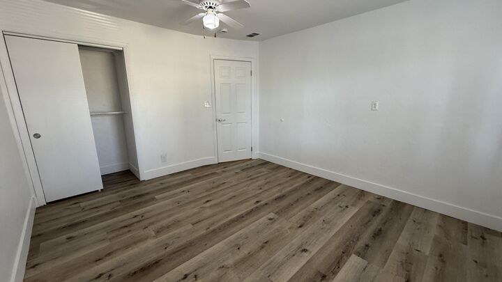 Property Photo:  705 W Walnut Avenue  CA 93277 