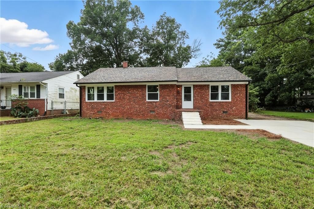 Property Photo:  505 Forrest Street  NC 27262 