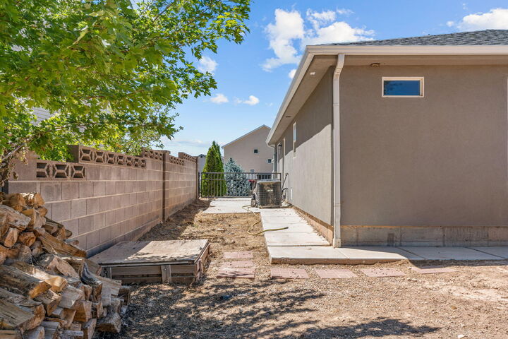 Property Photo:  2878 N Clark Parkway  UT 84721 