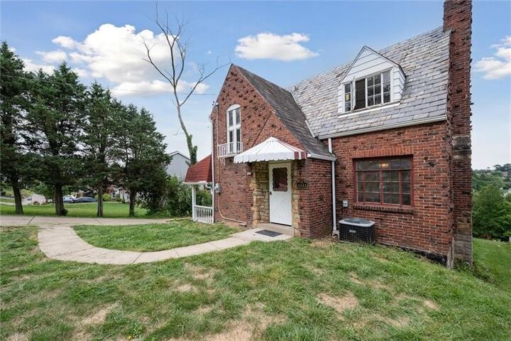 Property Photo: 3232 Margaret St PA 15227