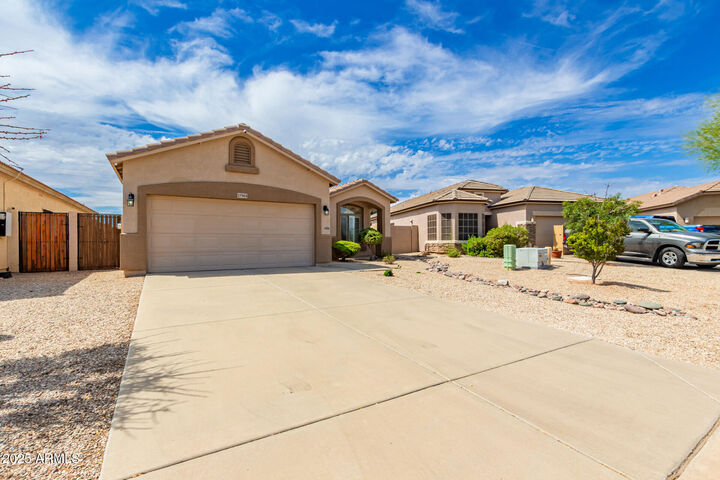 Property Photo: 27964 N Quartz Drive AZ 85143