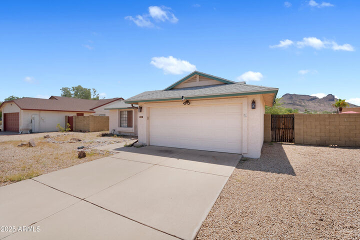 Property Photo:  1639 E Aire Libre Avenue  AZ 85022 