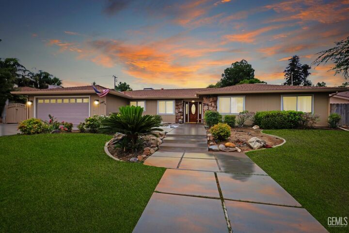 3707 Panorama Drive  Bakersfield CA 93306 photo