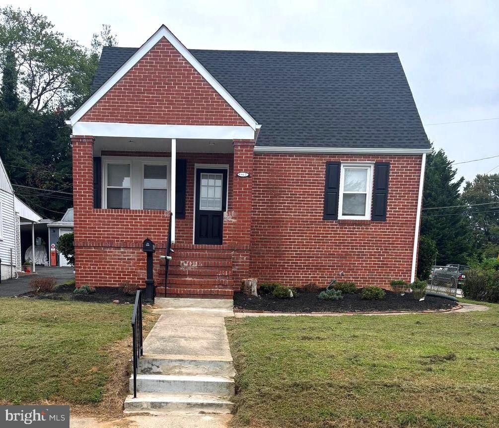 Property Photo: 6912 Willowdale Avenue MD 21206