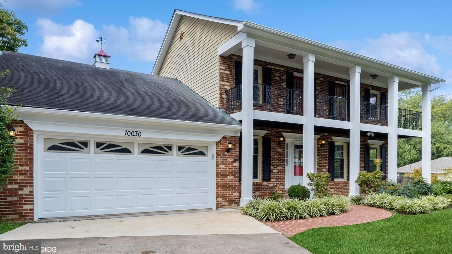 Property Photo:  10030 Glencroft Court  VA 22181 
