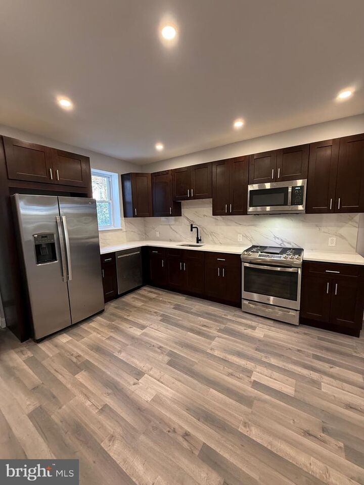 5787 Hunter Street  Philadelphia PA 19131 photo