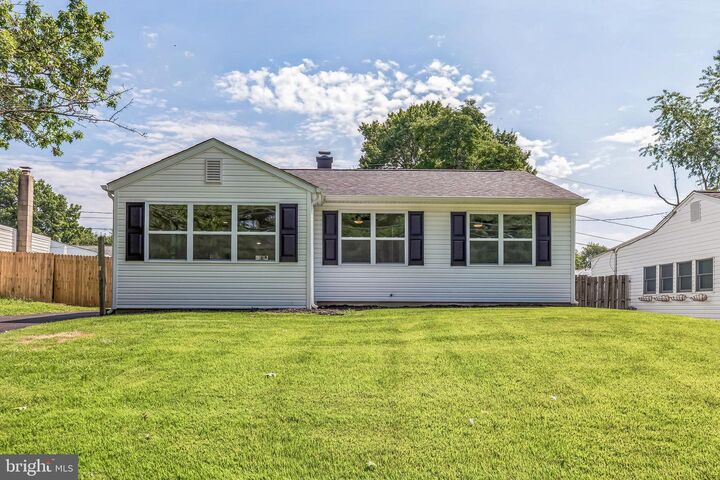 Property Photo:  707 Moores Lane  DE 19720 