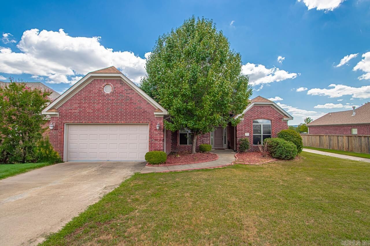 Property Photo: 110 Cabanel Drive AR 72113