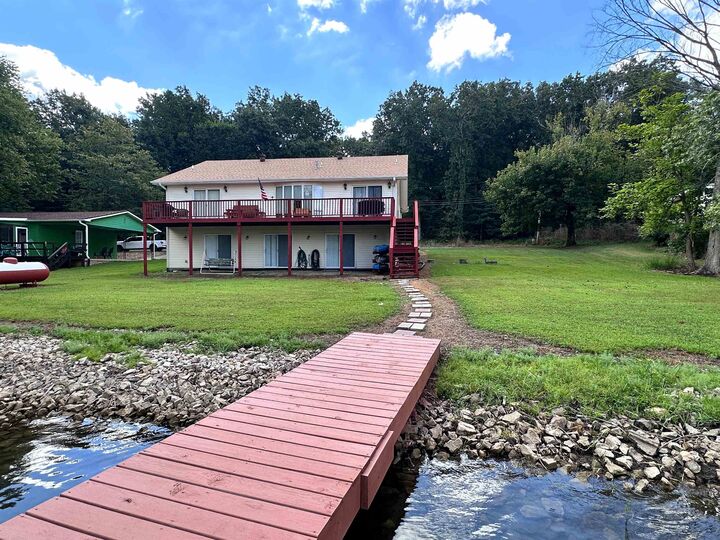Property Photo: 152 E Lakeshore Drive AR 72529