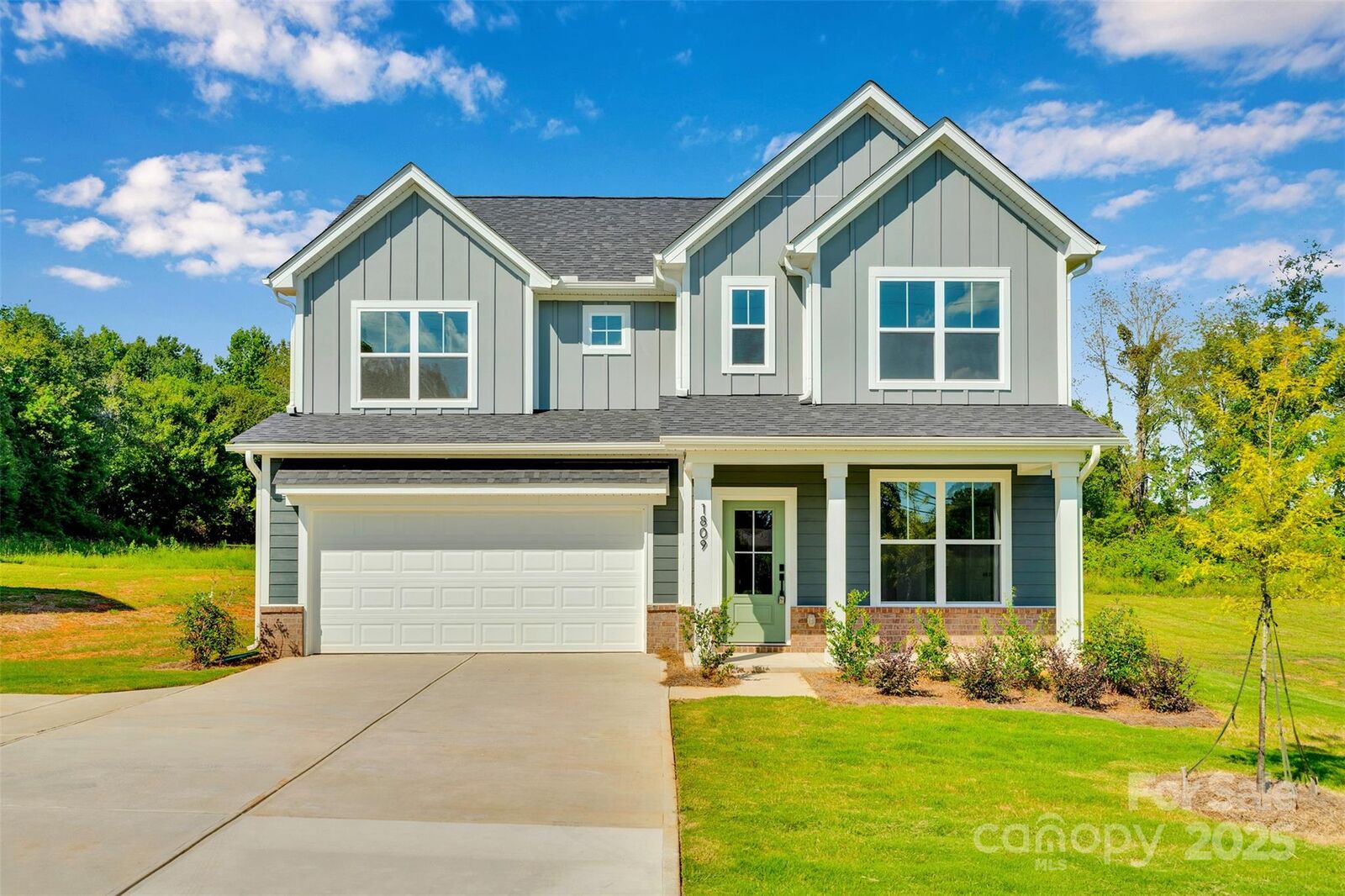 Property Photo: 1809 Country Club Road 3 NC 28092