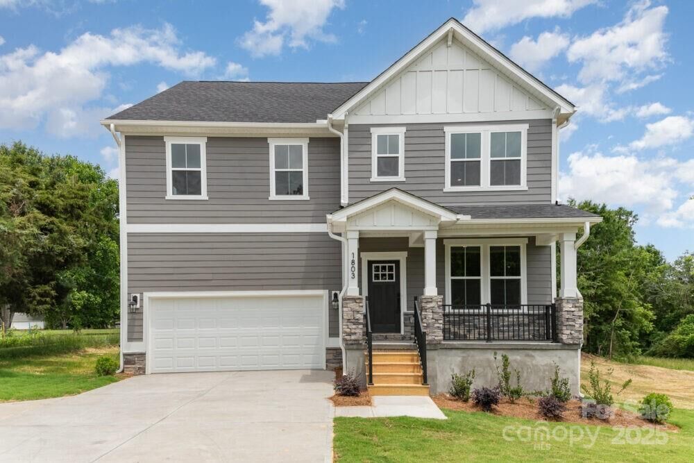 Property Photo: 1803 Country Club Road 1 NC 28092