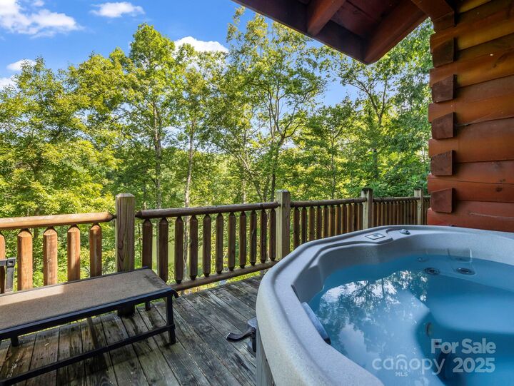 Property Photo:  1029 Rainbow Circle  NC 28746 