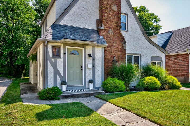 Property Photo:  6210 Kennedy Ave  OH 45213 