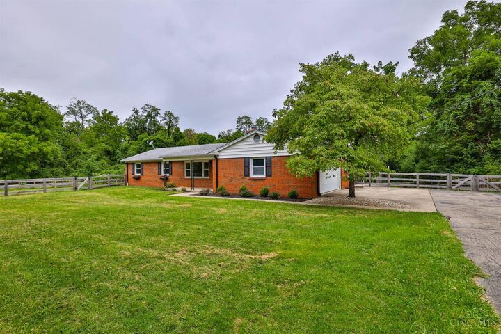Property Photo: 1010 Newberry Avenue OH 45150