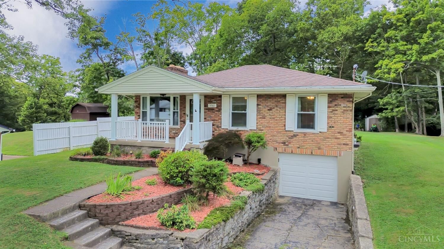 Property Photo: 5581 Windridge Drive OH 45248