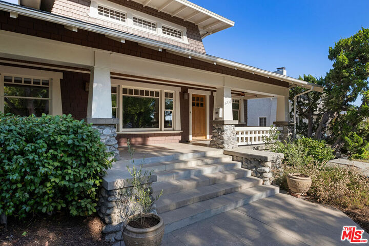 Property Photo: 5230 La Roda Ave CA 90041