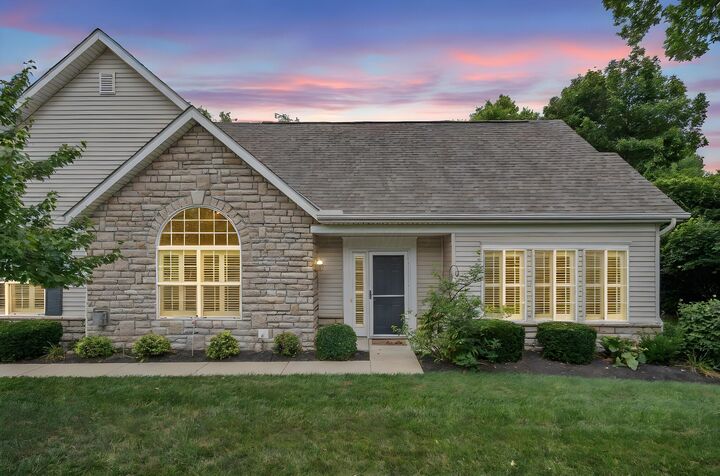 4865 Ashleigh Drive  Dublin OH 43016 photo