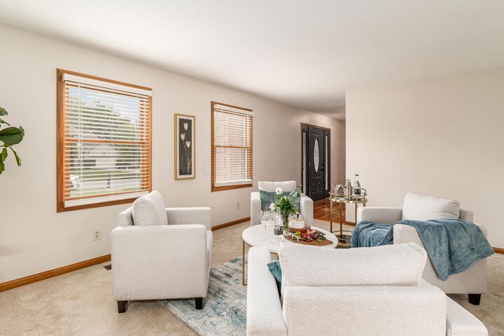 Property Photo: 49 Concord Court OH 43031