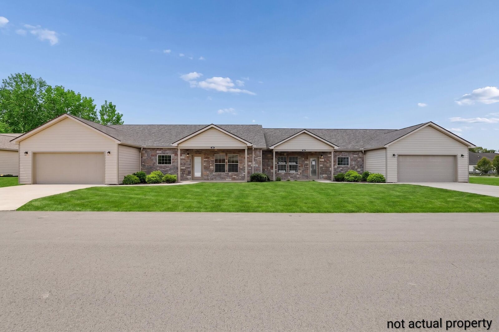 Property Photo: 653 Exeter Way OH 43302