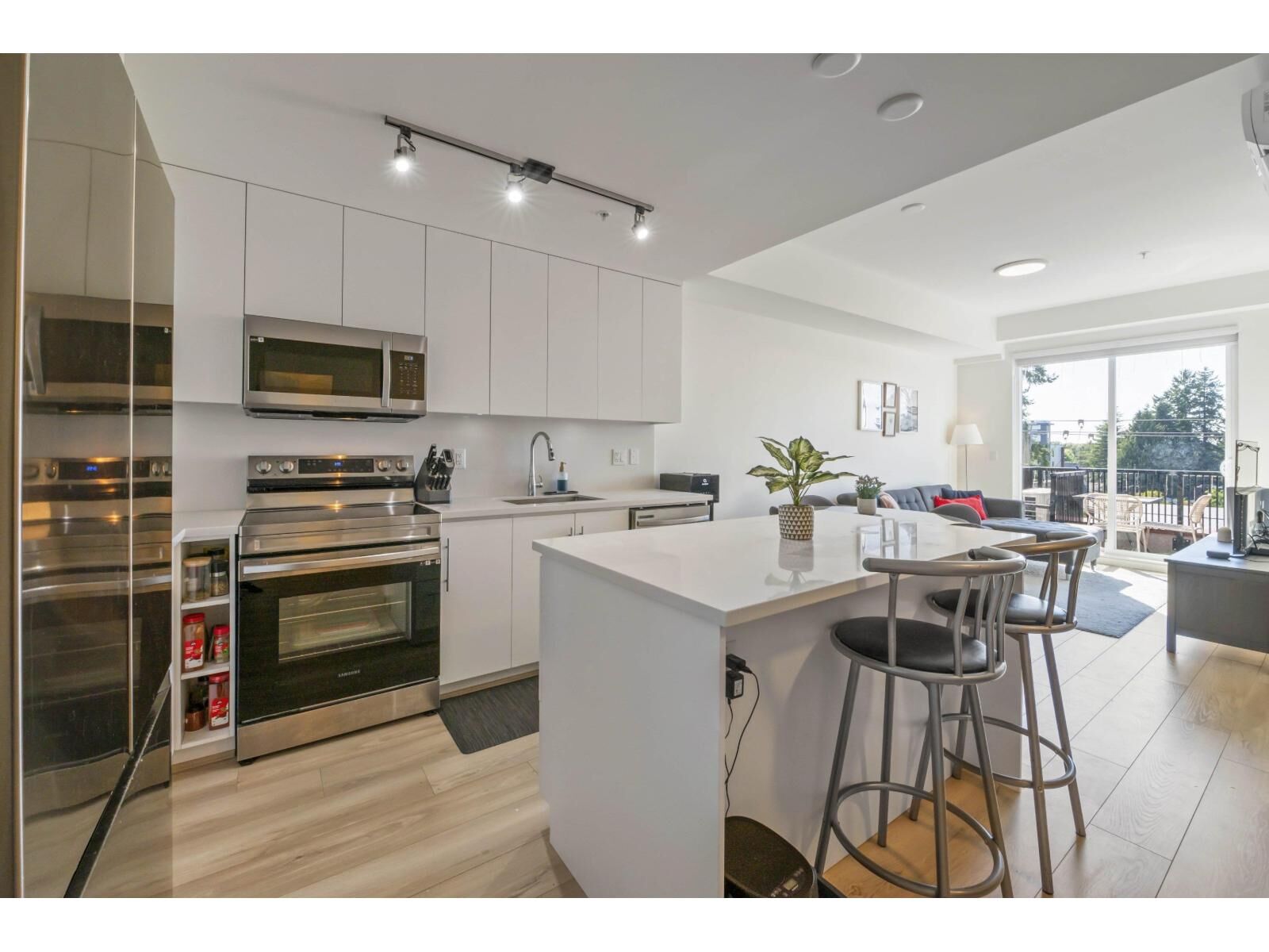 Property Photo:  5420 208 403  BC V3A 0P8 