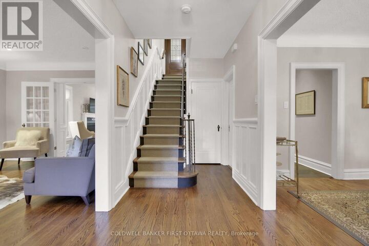 Photo de la propriété:  381 Huron Avenue South  ON K1Y 0W9 