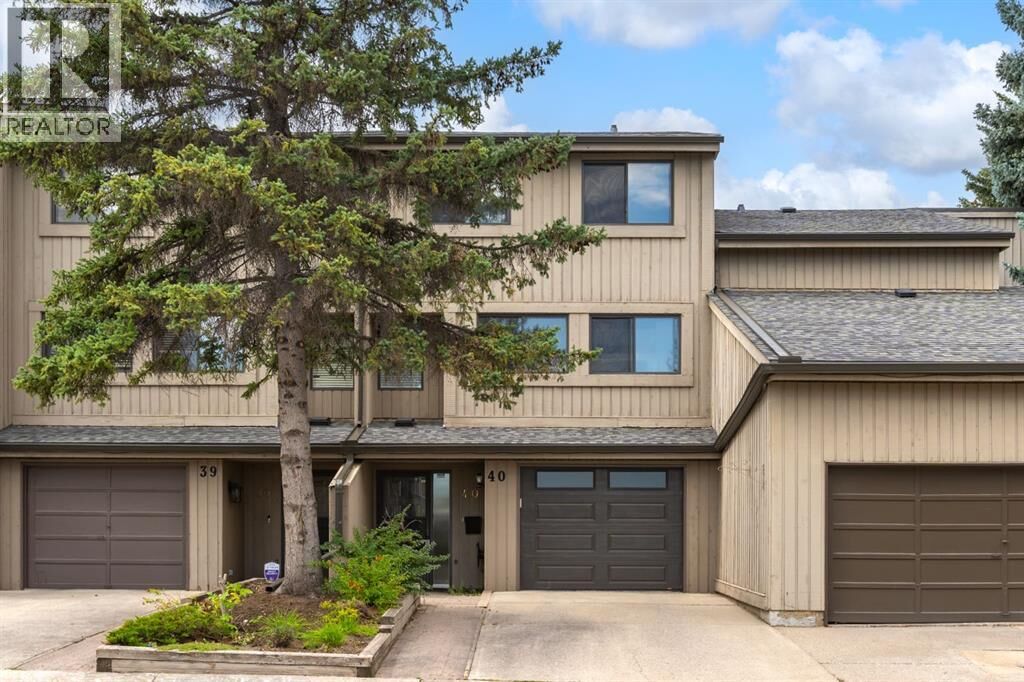 Property Photo: 10401 19 Street Southwest AB T2W 3E7