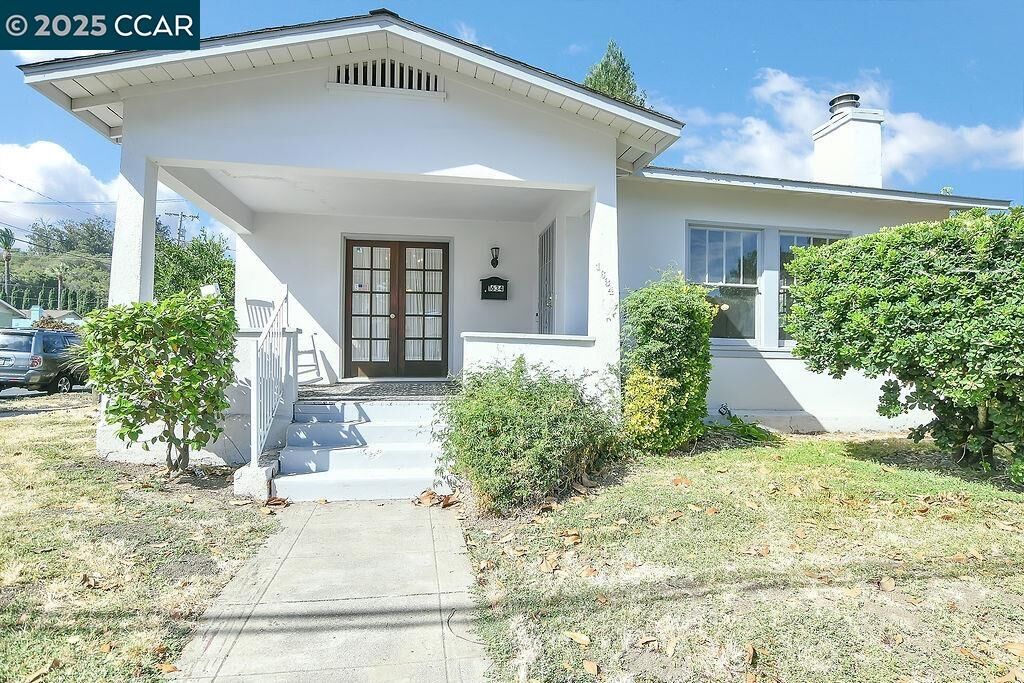 Property Photo: 1634 Alhambra Ave CA 94553