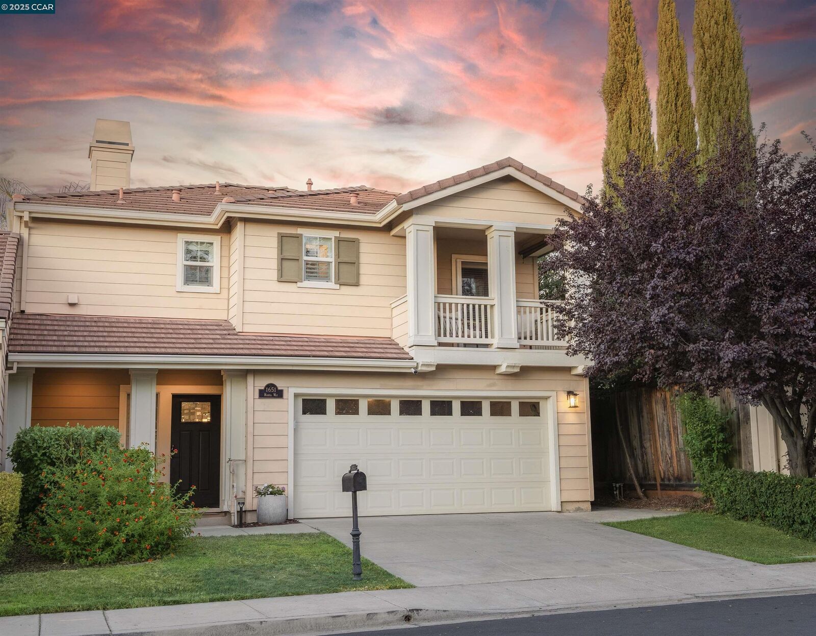 Property Photo: 1651 Marina Way CA 94513