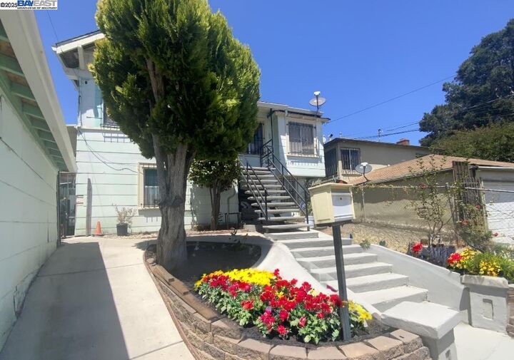 Property Photo: 2309 High St CA 94601