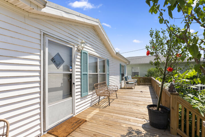 Property Photo:  224 Magnolia Drive  FL 32413 