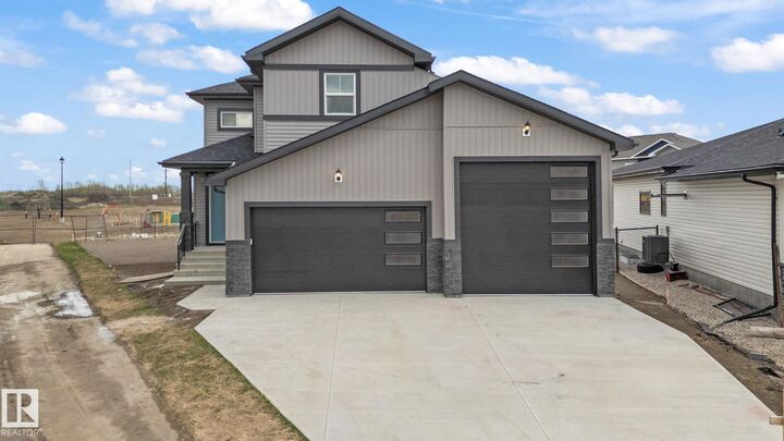 Property Photo: 36 Sun Meadows Close AB T7Z 0K1