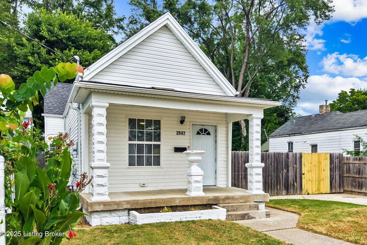 Property Photo: 2647 Alford Ave KY 40212