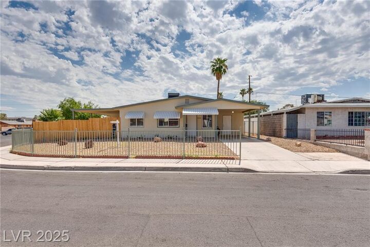 600 Berry Circle  Las Vegas NV 89107 photo