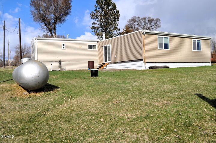 Property Photo: 108 1st Street N ND 58524